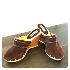 Steve Madden Brown Suede Clog Wedge